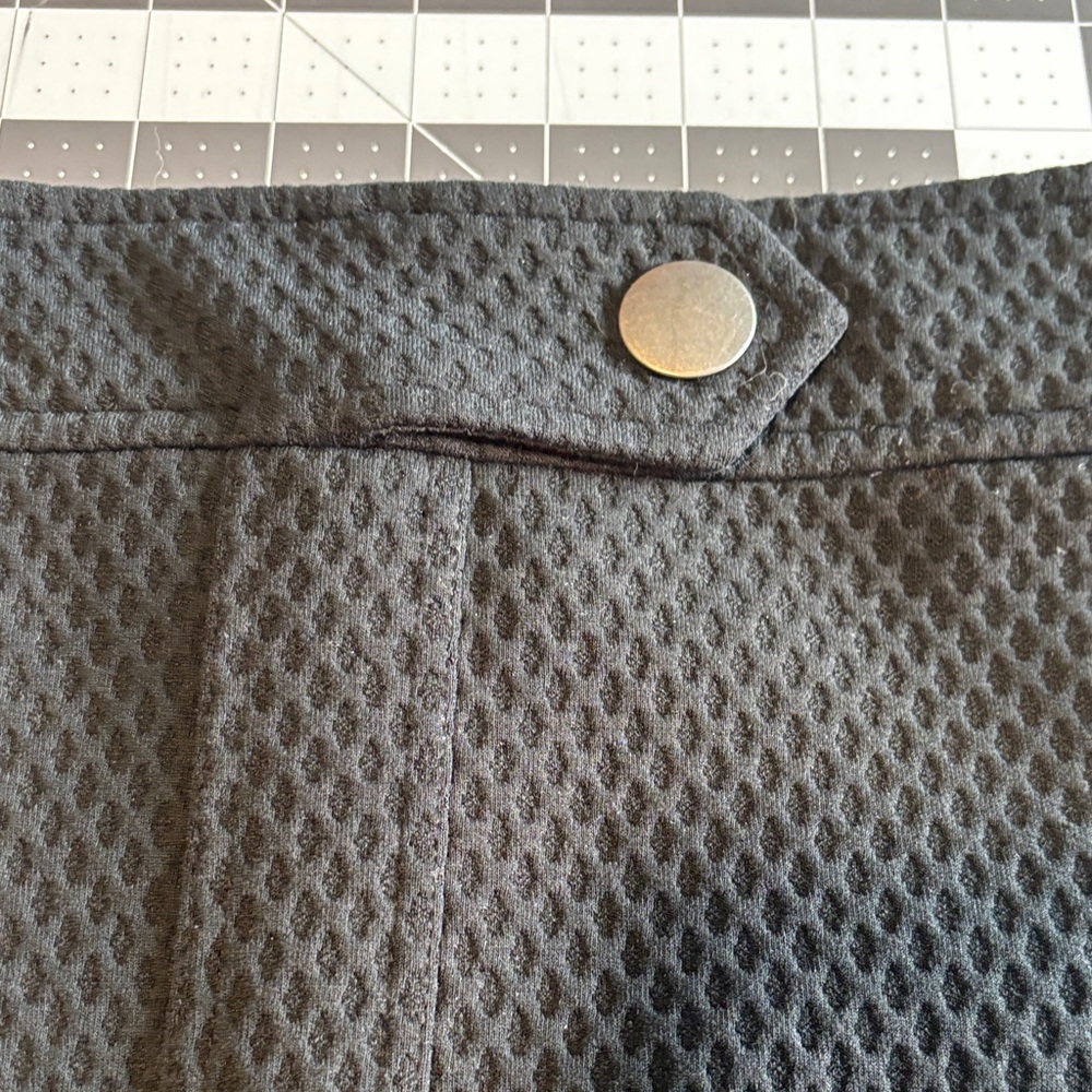 Banana Republic Black Textured Mini Skirt - Picture 2 of 5